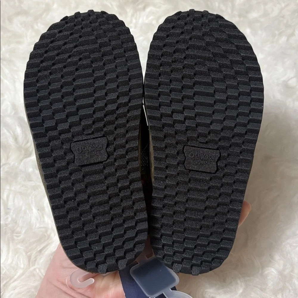 NWT Osh Kosh B’Gosh Oliver-B Green Sandals Toddler Size 8
